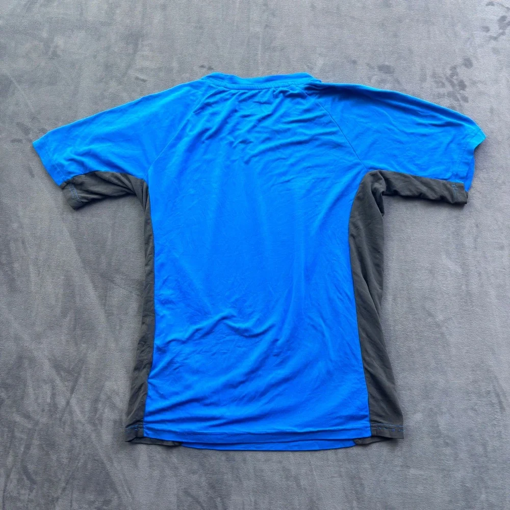 Columbia Boys Blue Omni-Shade Sun Protection Performance T-Shirt Size M 10/12